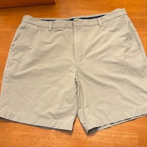 Men’s Vineyard Vines 8inch performance shorts
